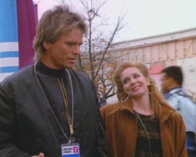 Angus MacGyver Trucs et Astuces - 6x12 Amour de Jeunesse - Mac et Ellen, son amie de Lyc�e